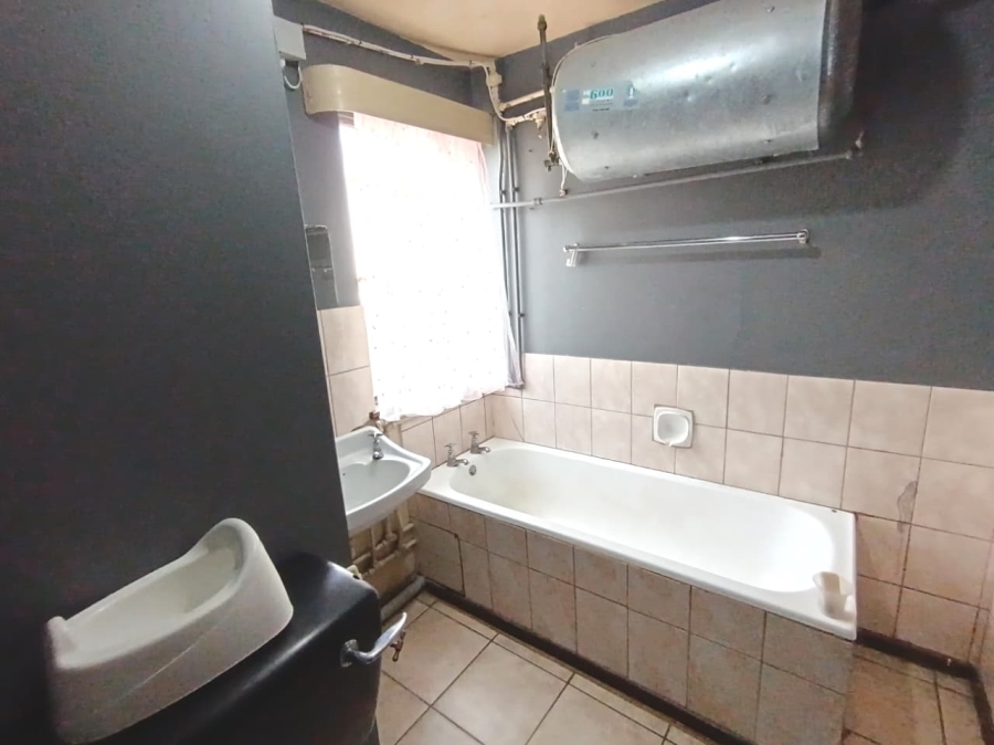 2 Bedroom Property for Sale in Algoa Park Eastern Cape